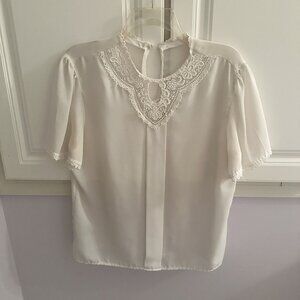Jamboree New York White Scoop Neck Blouse with Lacy Neckline, Size‎ 14